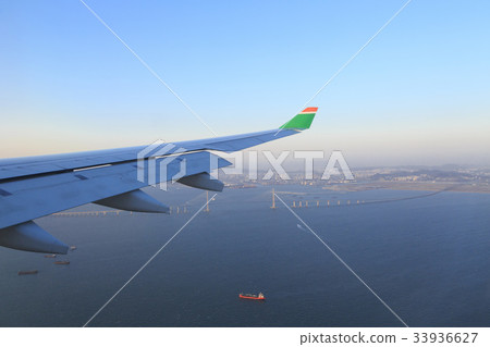 Airplane, Incheon Bridge, Incheon 33936627