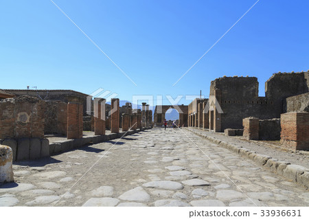 Pompeii, Italy 33936631