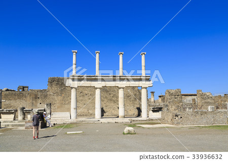 Pompeii, Italy 33936632