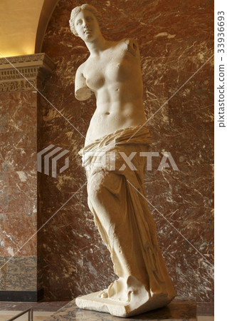 Venus, Louvre, Paris, France 33936693