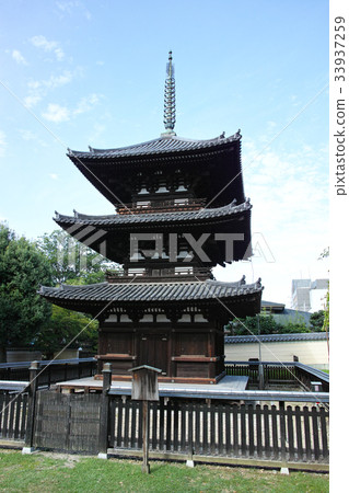 奈良興福寺三重塔 奈良興福寺三重塔 33937259