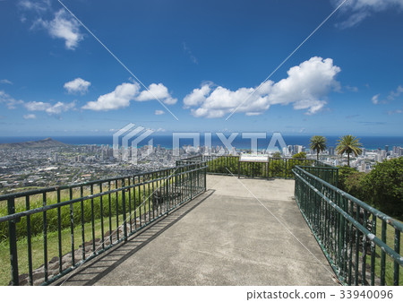 Tantalus Hill Tantalus Hill 33940096