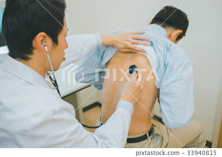 auscultation, Auscultating, back 33940815