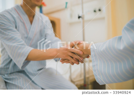 hospital, hospitals, Handshake 33940924
