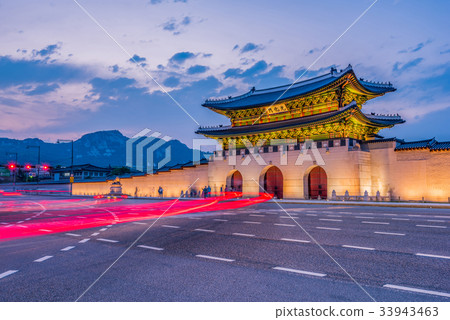 Gyeongbokgung palace in Seoul, South Korea. Gyeongbokgung palace in Seoul, South Korea. 33943463