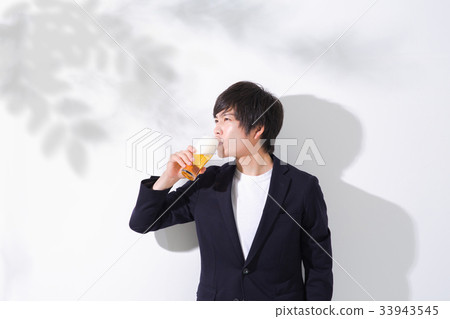 Man drinking beer Copy space Man drinking beer Copy space 33943545