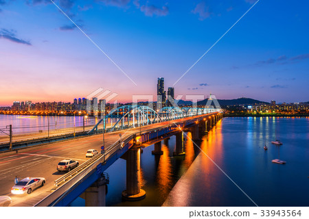 Korea,Seoul at night, South Korea city skyline Korea,Seoul at night, South Korea city skyline 33943564