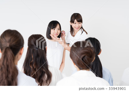 Beauty seminar 33943901