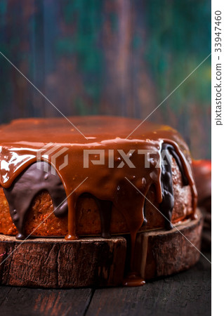 caramel chocolate cake caramel chocolate cake 33947460