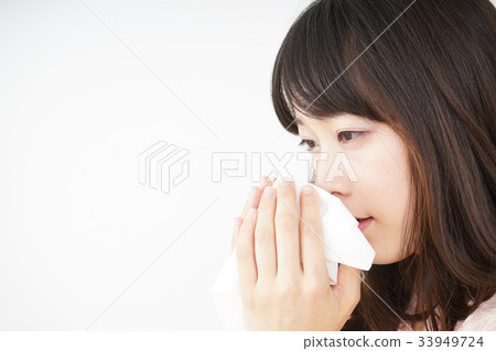 A young lady biting his nose 33949724