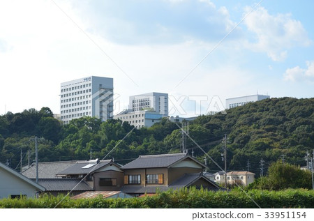 春日井市中部大學 春日井市中部大學 33951154