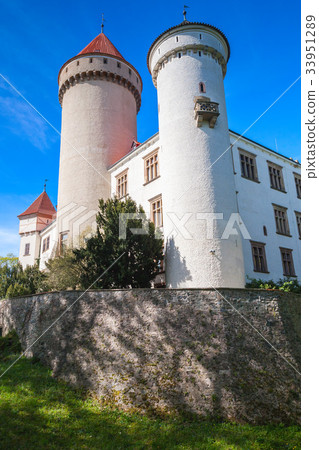 Vertical photo of Konopiste castle in summer day 33951289