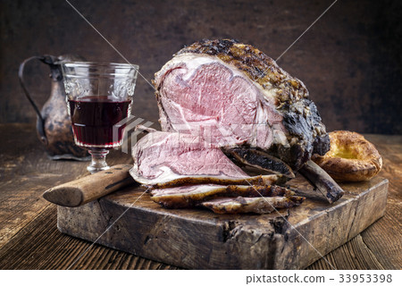 Cold Cuts Rib of Beef with Yorkshire Pudding Cold Cuts Rib of Beef with Yorkshire Pudding 33953398