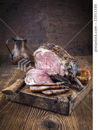 Cold Cuts Rib of Beef with Yorkshire Pudding 33953399