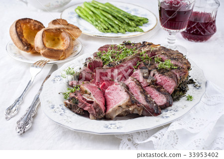 Porterhouse Steak with Yorkshire Porterhouse Steak with Yorkshire 33953402