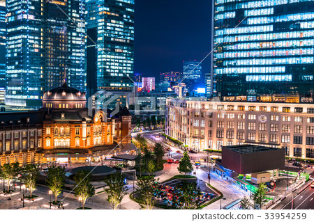 Night view of Tokyo Station Marunouchi 33954259