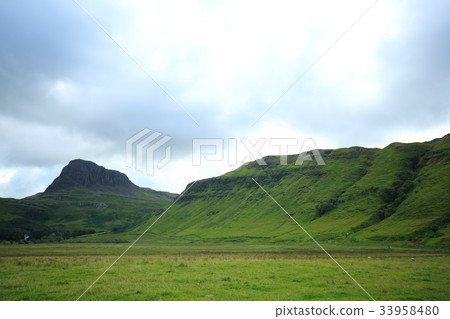 Landscape of Isle of Skye, Scotland Landscape of Isle of Skye, Scotland 33958480