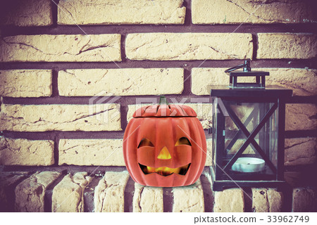 Halloween pumpkin, trick or treat scene 33962749