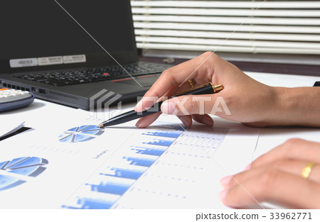 Business checking documents 33962771