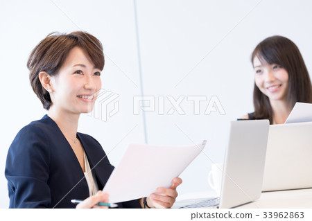 Business Woman, Career Woman, Meeting Business Woman, Career Woman, Meeting 33962863