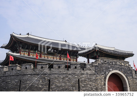 Suwon Paldalmun(寶藏第402號),水原華城(歷史遺址3號),京畿道水原 Suwon Paldalmun(寶藏第402號),水原華城(歷史遺址3號),京畿道水原 33965752