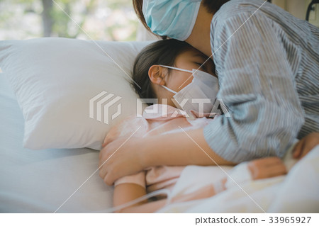 be hospitalized, child, whelp 33965927