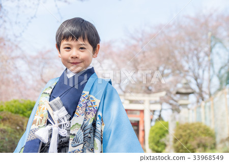 七個三五五歲的男孩 33968549