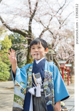 七個三五五歲的男孩 33968612