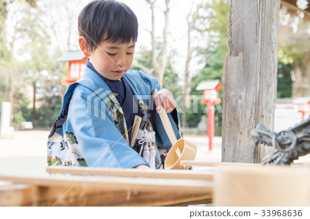 七個三五五歲的男孩 33968636