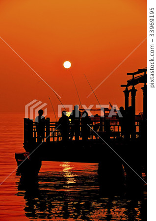 Angler, sea fishing, Eumseong Port, Hwaseong, Gyeonggi-do 33969195