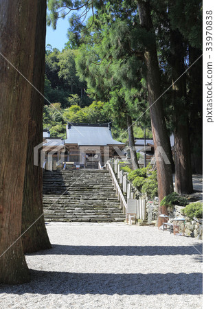 Look at the main hall from Shikoku Reijo No. 12 No. Fudasho "Yakeyamadera" approach Look at the main hall from Shikoku Reijo No. 12 No. Fudasho "Yakeyamadera" approach 33970838