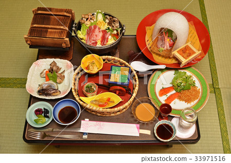 Japanese Kaiseki Cuisine Japanese Kaiseki Cuisine 33971516