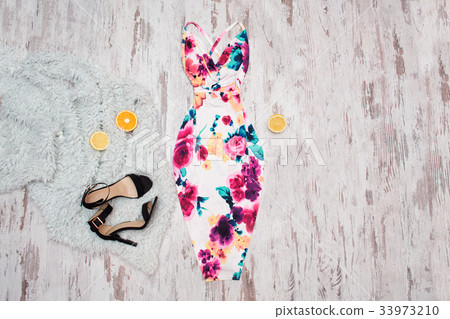 White dress in flowers, black shoes 33973210