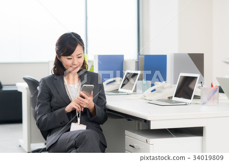 女商人（智能手機） 34019809