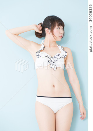 一個泳裝女士 一個泳裝女士 34056326