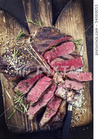Barbecue Wagyu T-Bone Steak on old Cutting Board 34069053