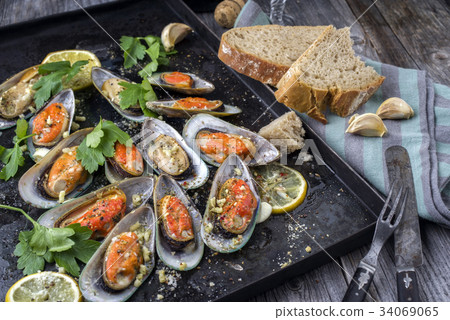 Backed Green Shell Mussels Backed Green Shell Mussels 34069065
