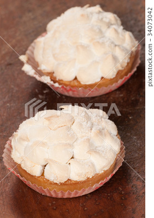 Crostata with apples and cream Crostata with apples and cream 34073042