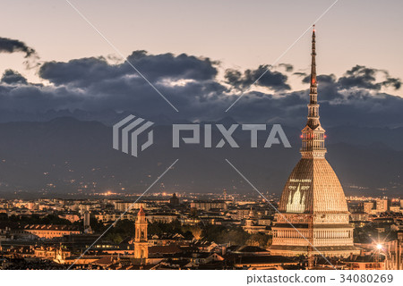 Cityscape of Torino (Turin, Italy) at dusk 34080269