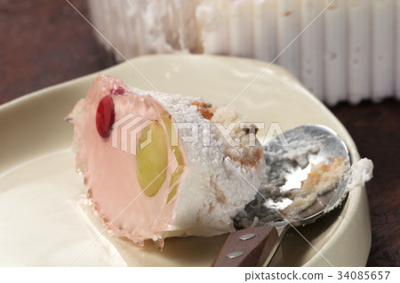 Curd-cream dessert Curd-cream dessert 34085657