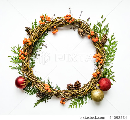 Christmas wreath with decor, berries. Flat lay 34092284