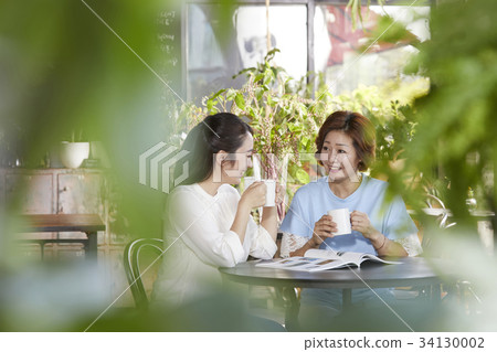 母親，女兒，母親和女兒約會 34130002