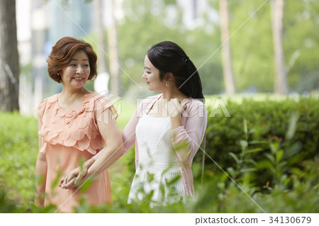 Mother, daughter, mother and daughter date Mother, daughter, mother and daughter date 34130679