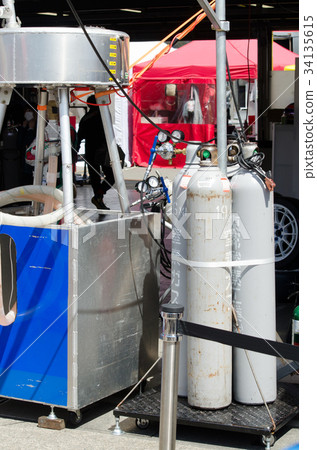 Race car "Pressed nitrogen cylinder and refueling tower" 34135615