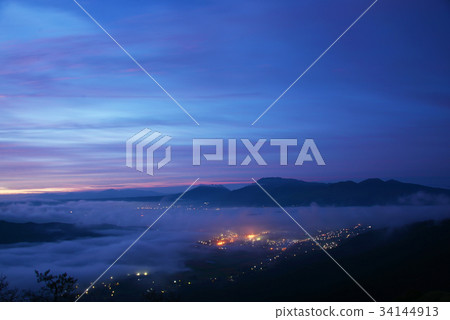 Dawn of Aso mountain 34144913