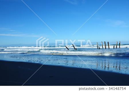 St Clair Beach 34148754