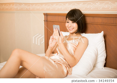 Female smartphone 34149354