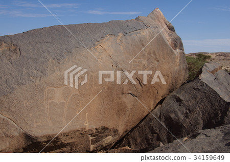 Rock painting in the Sahara Desert 34159649
