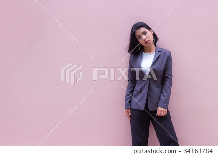 Portrait of a bussiness woman 34161784