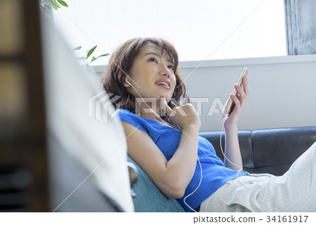 女性獨居生活方式 34161917